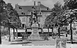 Statue d'Aristide Denfert-Rochereau« Monument au colonel Denfert-Rochereau à Montbéliard », sur plateforme ouverte du patrimoine,« Monument à Denfert-Rochereau à Montbéliard », sur À nos grands hommes,« Monument à Denfert-Rochereau à Montbéliard », sur e-monumen