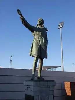 Statue de Maurice Boyau devant le stade de Dax