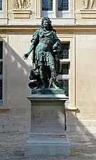 Autre vue de la statue.