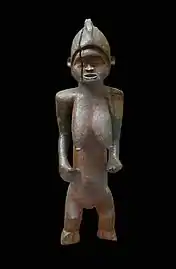 Statuette d'un ancêtre féminin.