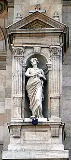 Statue allégorique 2 Vigoarea - Palais de Justice de Bucarest