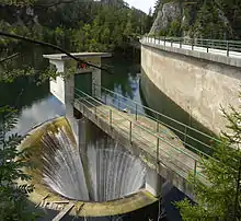 Entrée du tunnel pour la la production d'électricité à l'Erlaufstausee