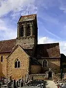 L'église et le cimetière.