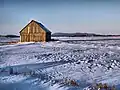 Vieille grange. Au loin, le mont Yamaska.