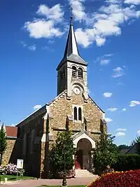 L’église Sainte-Geneviève.
