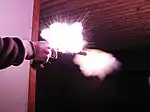 Tir avec un pistolet à silex.