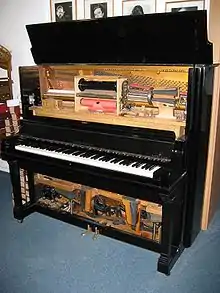 Piano reproducteur Steinway.