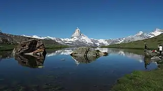 Le Stellisee, dans le canton du Valais. Juillet 2019.