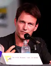 Stephen Moyer dans le rôle de Bill Compton