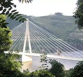 Image illustrative de l’article Veterans Memorial Bridge