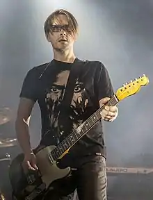 Steven Wilson sur scène avec sa Fender Telecaster Custom Shop 1963 Relic