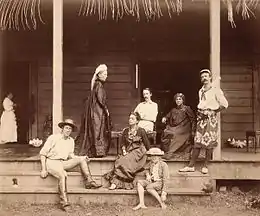 Robert Louis Stevenson avec la famille et des amis à Vailima sur Upolu, Samoa, en 1892