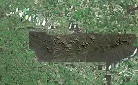 Image satellite du parc national de la chaîne de Stirling : les limites nettes de tous les côtés du parc montrent le passage brutal des terrains cultivés aux zones protégées.
