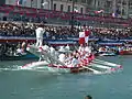 Joutes de la Saint-Louis à Sète en 2005 (la barque rouge).