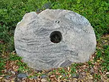 Monnaie de pierre dans le parc