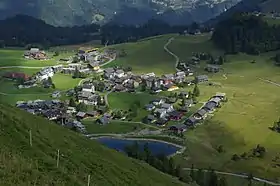 Vue aérienne de la station.