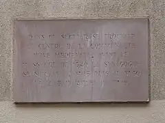 Plaque rappelant la présence de la communauté juive au Moyen Âge.