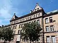 Bâtiment de l'ancienne caserne Ganeval, occupé par les Compagnons du Devoir.