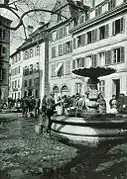 L'ancienne fontaine en 1919.