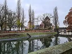 Vue sur les Ponts-Couverts.