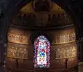 Vitrail où l'on voit les douze étoiles du drapeau européen, offert par le Conseil de l'Europe en 1956 à la Cathédrale Notre-Dame de Strasbourg pour marquer sa fondation dans la ville.