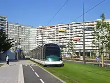 Tramway dans le quartier de l’Esplanade.