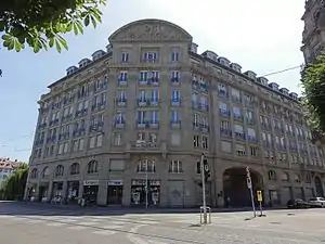 L'Esca et la rue des Pontonniers à droite