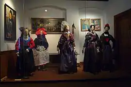 Collection de costumes de fête alsaciens