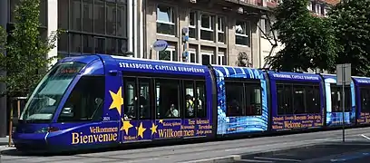 Citadis 403 en livrée « Strasbourg, capitale européenne ».