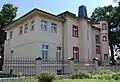 Villa construite à l'entrée du parc pour une veuve de la famille von Houwald, aujourd'hui cabinet de médecins