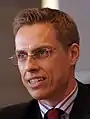 Alexander Stubb, ministre des Finances et ancien Premier ministre de la Finlande, ancien de la promotion Ramon Llull 1994-1995, professeur au Collège.