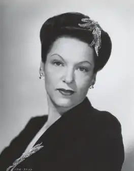 Description de l'image Studio publicity Gale Sondergaard 2.jpg.