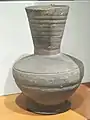 Vase. Préfecture de Shizuoka. VIIIe siècle, période Asuka ou Nara. Grès sue. Musée Guimet