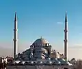 Mosquée Fatih à Istanbul, reconstruite par Moustafa III (achevée en 1771)