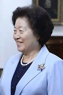Sun Chunlan, seule femme membre