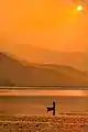 Le Lac Phéwa pendant le coucher du soleil