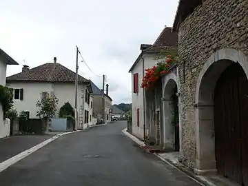 Rue du village.