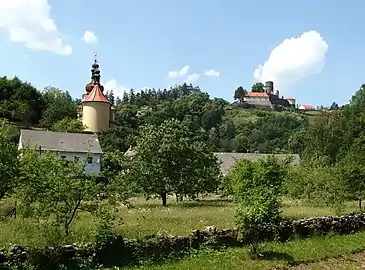 Église et château de Svojanov.