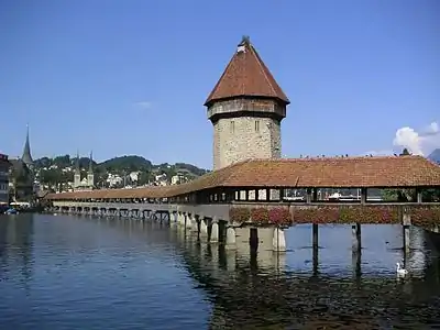 Pont couvert Kapellbrücke à Lucerne, Suisse.