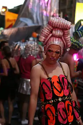 Un participant à la parade deSydney Mardi Gras en 2007.