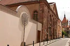 La synagogue.