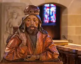Le roi David, statuette en bois dans Stiftskirche (Tübingen) (de). Janvier 2020.