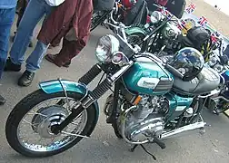 Trident T150 version européenne couleur Aquamarine (1969-1970).