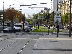 Le tramway   à la porte de Versailles.