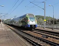 Rame 560 de Haute-Normandie pelliculée en 2015 « Train de l'Impressionnisme ».
