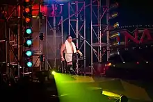 Samoa Joe lors de son entrée à TNA Bound to Glory IV.