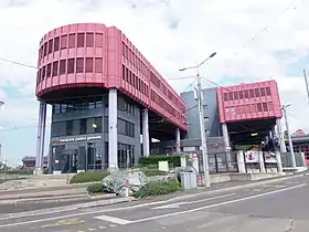 Vue du bâtiment administratif.