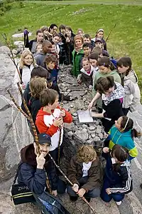 Les élèves de l'école Félix-Antoine-Savard participent à la restauration du Tacon Site des Conteurs