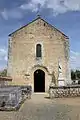 La façade de l'église.