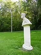 Statue du maréchal dans le parc.